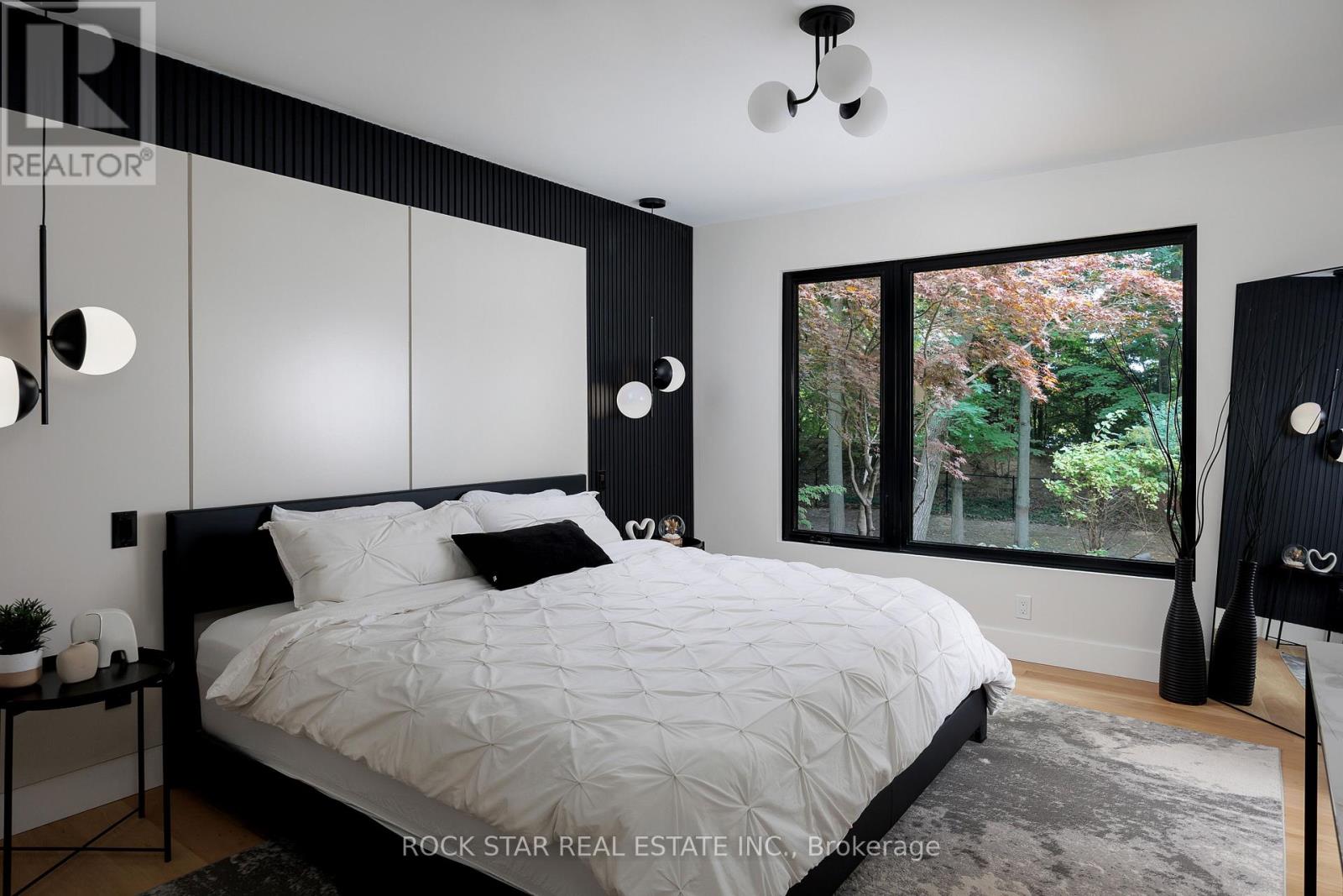 1113 Greenoaks Drive, Mississauga, Ontario  L5J 3A1 - Photo 24 - W12515624