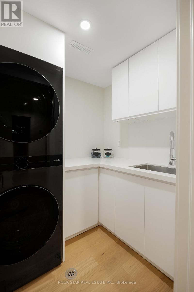 1113 Greenoaks Drive, Mississauga, Ontario  L5J 3A1 - Photo 36 - W12515624