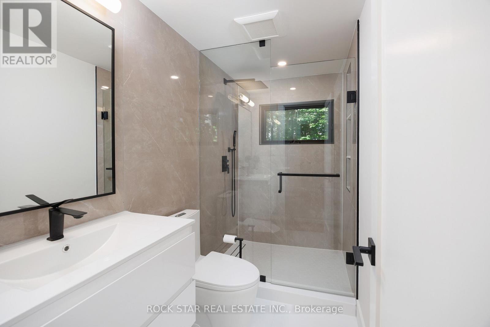 1113 Greenoaks Drive, Mississauga, Ontario  L5J 3A1 - Photo 38 - W12515624