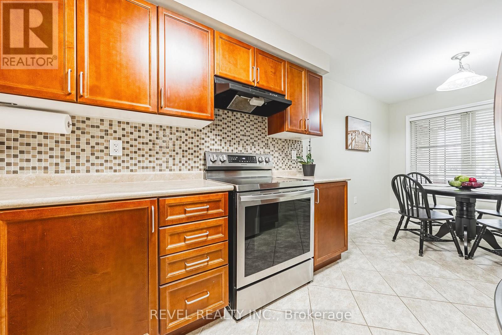 715 Ambroise Crescent, Milton, Ontario  L9T 0M4 - Photo 12 - W12515658