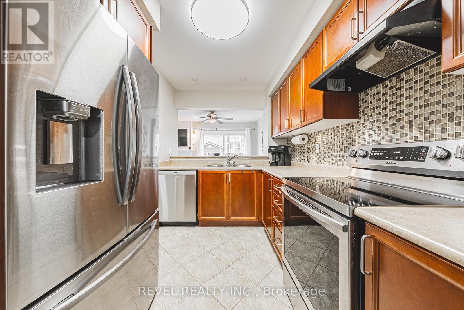 715 Ambroise Crescent, Milton, Ontario  L9T 0M4 - Photo 15 - W12515658