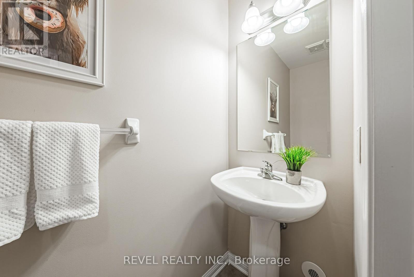 715 Ambroise Crescent, Milton, Ontario  L9T 0M4 - Photo 24 - W12515658