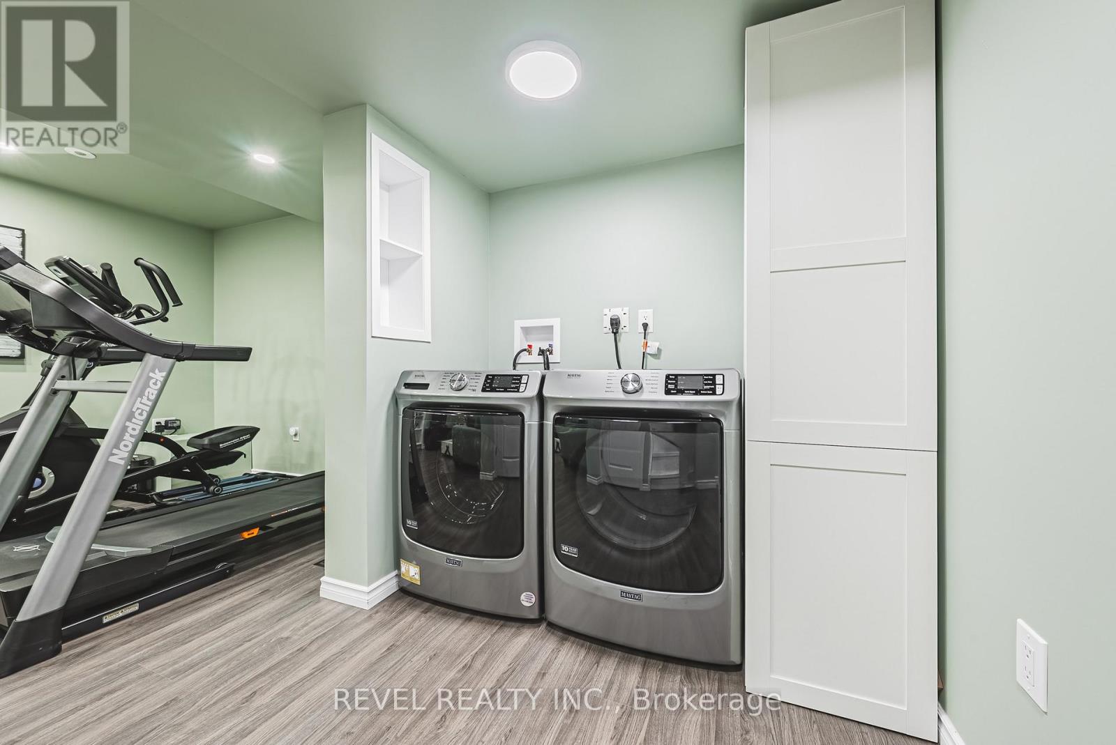 715 Ambroise Crescent, Milton, Ontario  L9T 0M4 - Photo 28 - W12515658