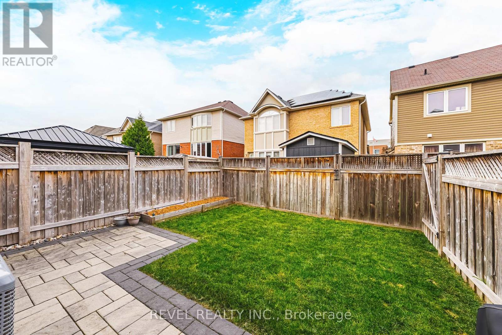 715 Ambroise Crescent, Milton, Ontario  L9T 0M4 - Photo 32 - W12515658