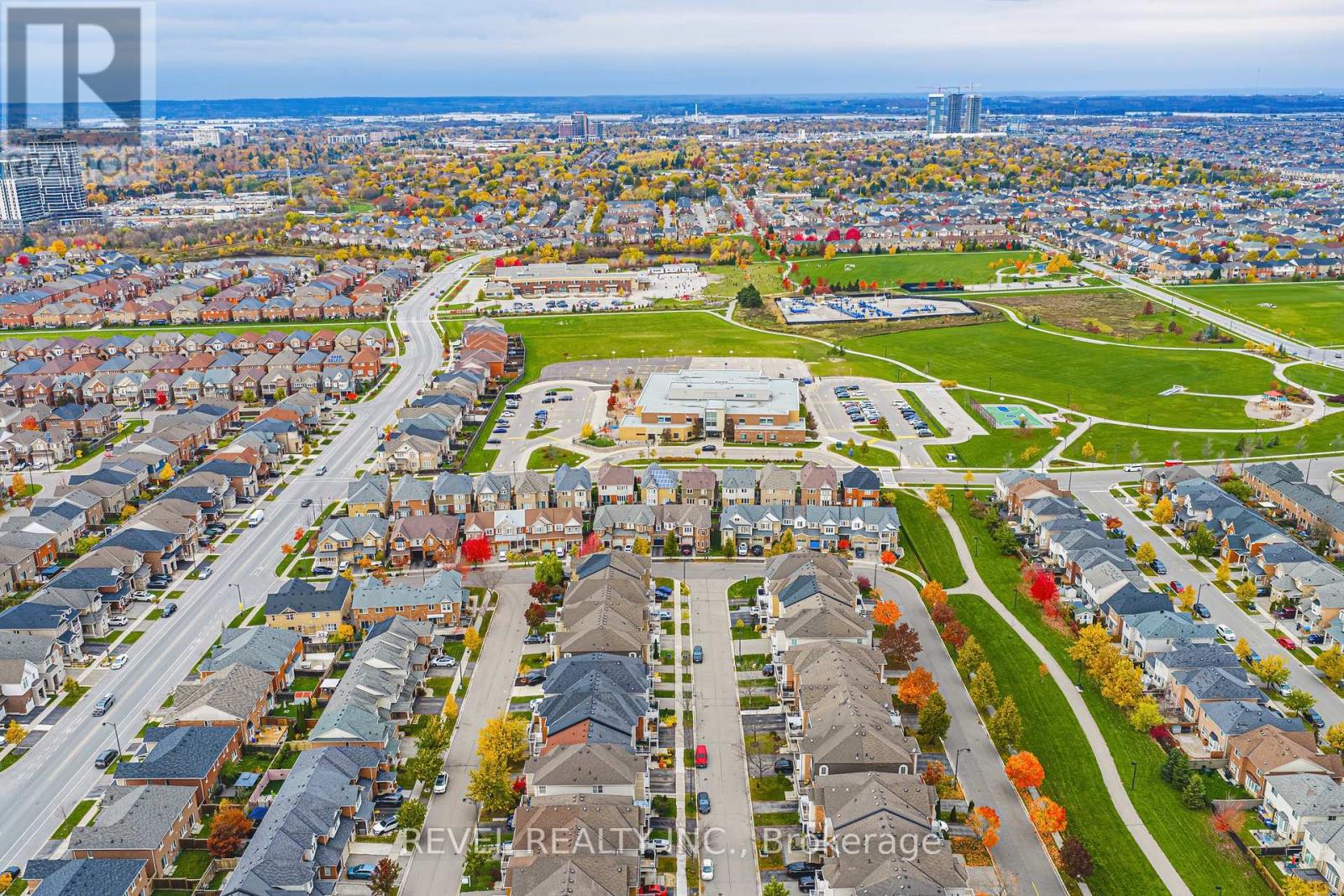 715 Ambroise Crescent, Milton, Ontario  L9T 0M4 - Photo 38 - W12515658