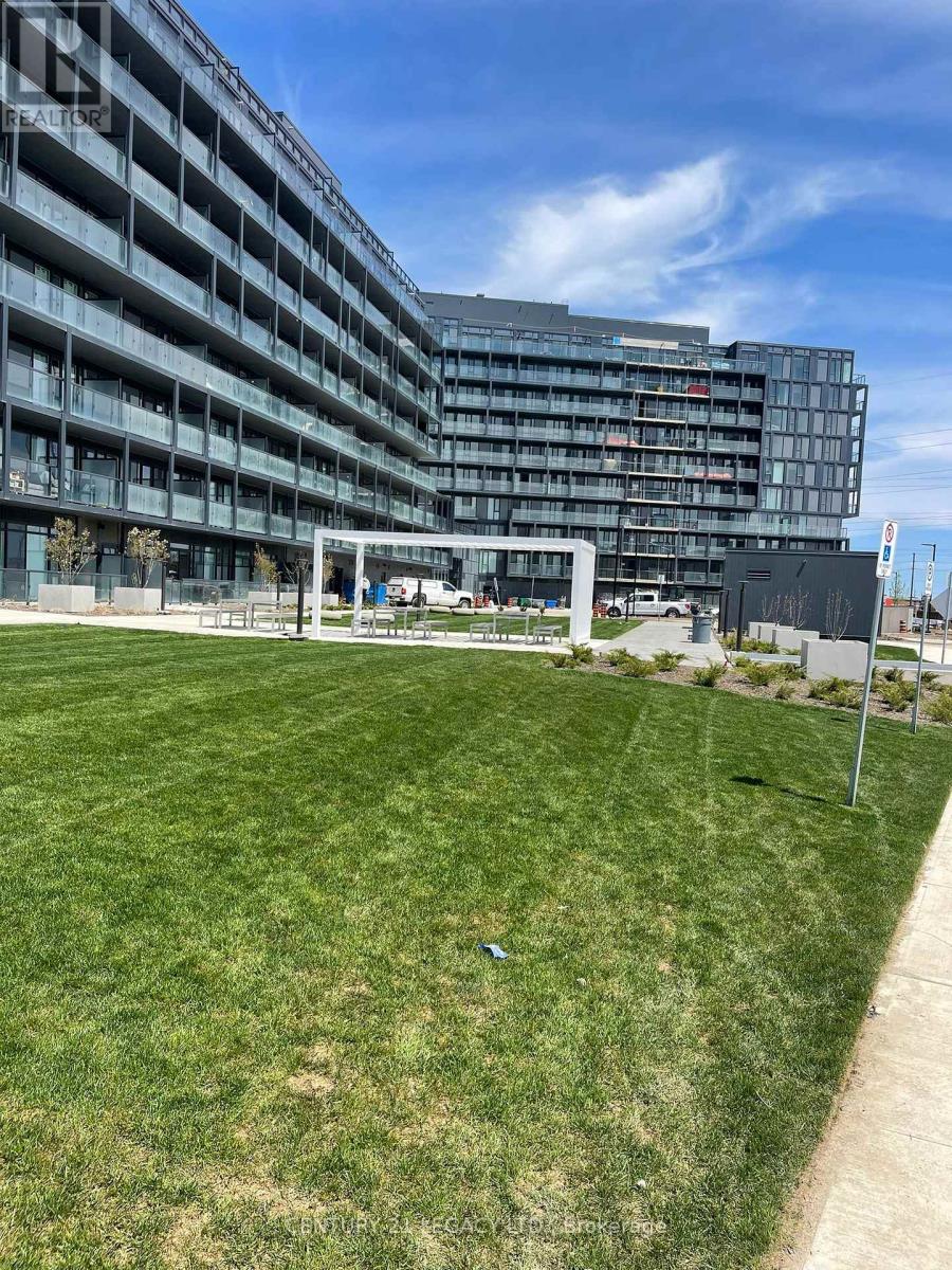 B1002 - 3200 Dakota Common, Burlington, Ontario  L7M 2A7 - Photo 17 - W12515660