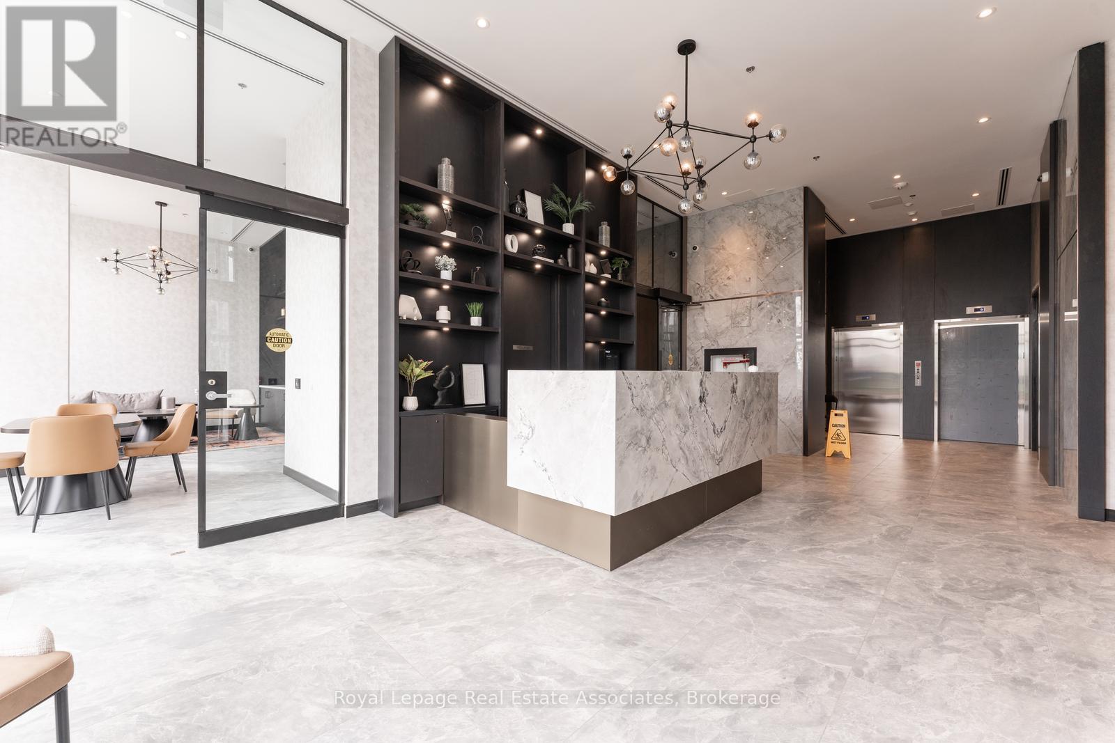 Ph802 - 3005 Pine Glen Road, Oakville, Ontario  L6M 5P5 - Photo 3 - W12515664