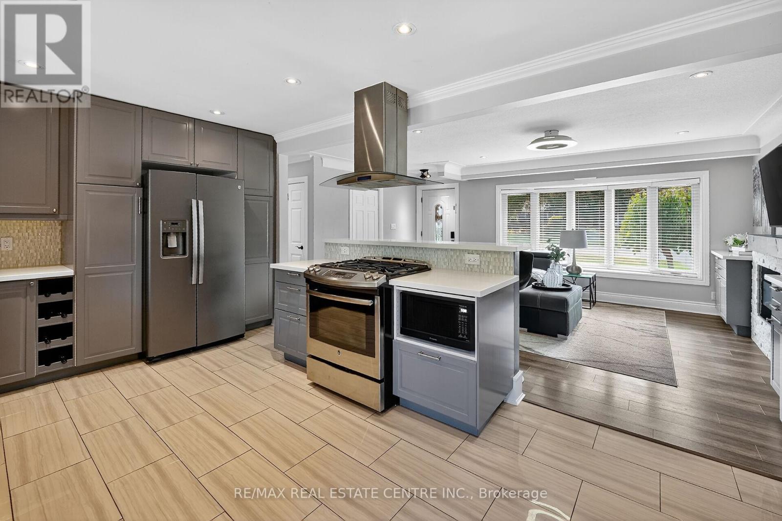 23 Pinewood Avenue, Grimsby, Ontario  L3M 1W2 - Photo 11 - X12515588