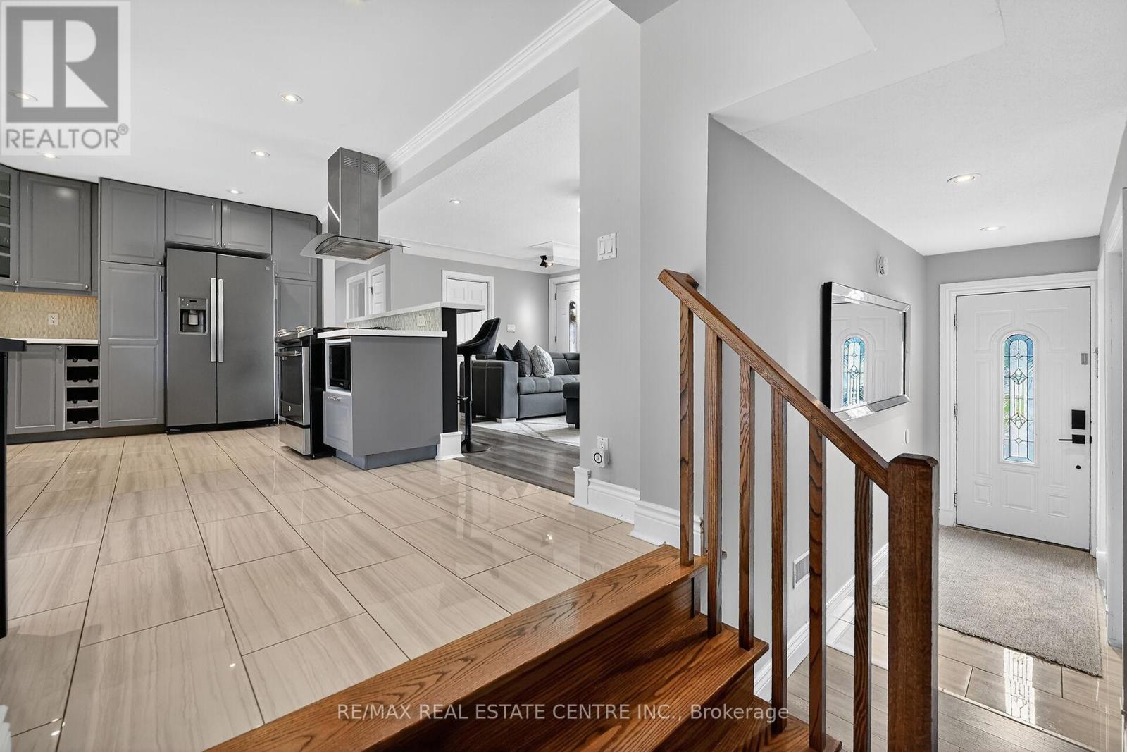 23 Pinewood Avenue, Grimsby, Ontario  L3M 1W2 - Photo 15 - X12515588