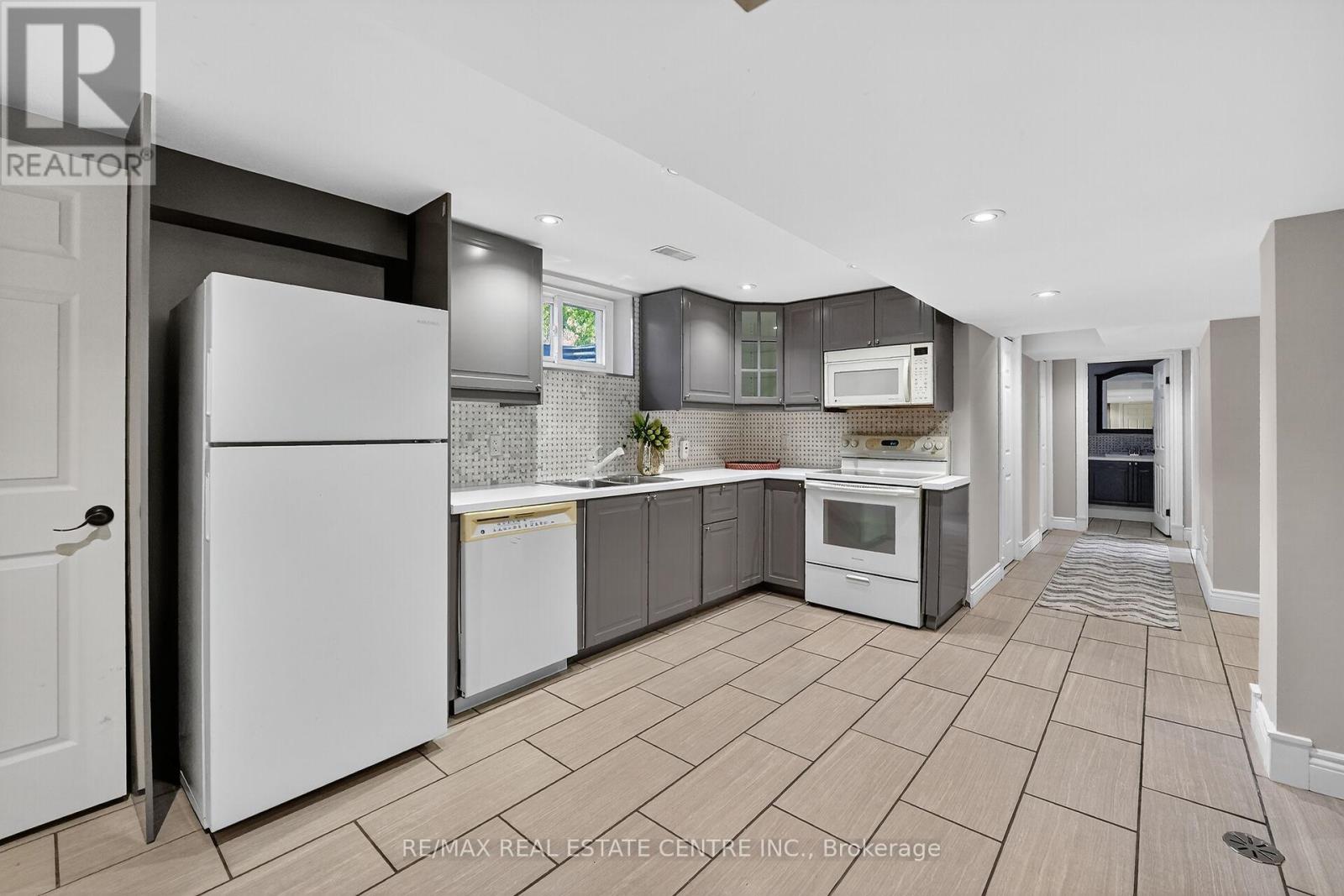 23 Pinewood Avenue, Grimsby, Ontario  L3M 1W2 - Photo 26 - X12515588