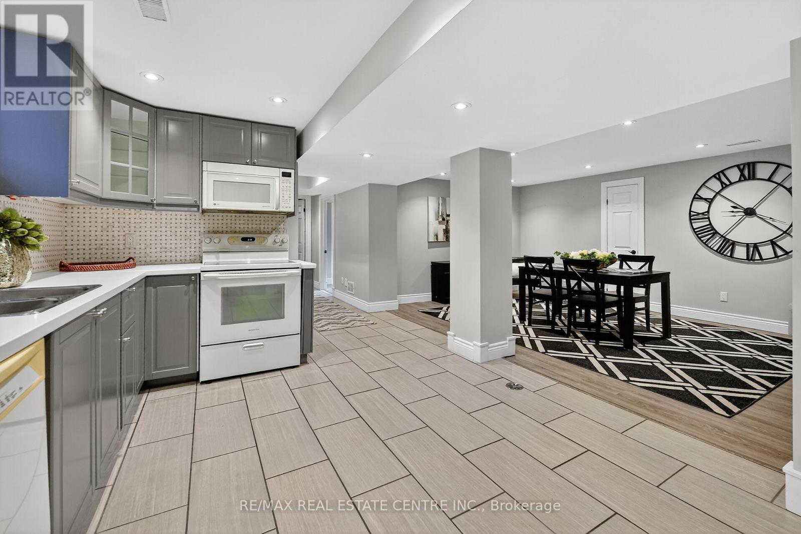 23 Pinewood Avenue, Grimsby, Ontario  L3M 1W2 - Photo 27 - X12515588