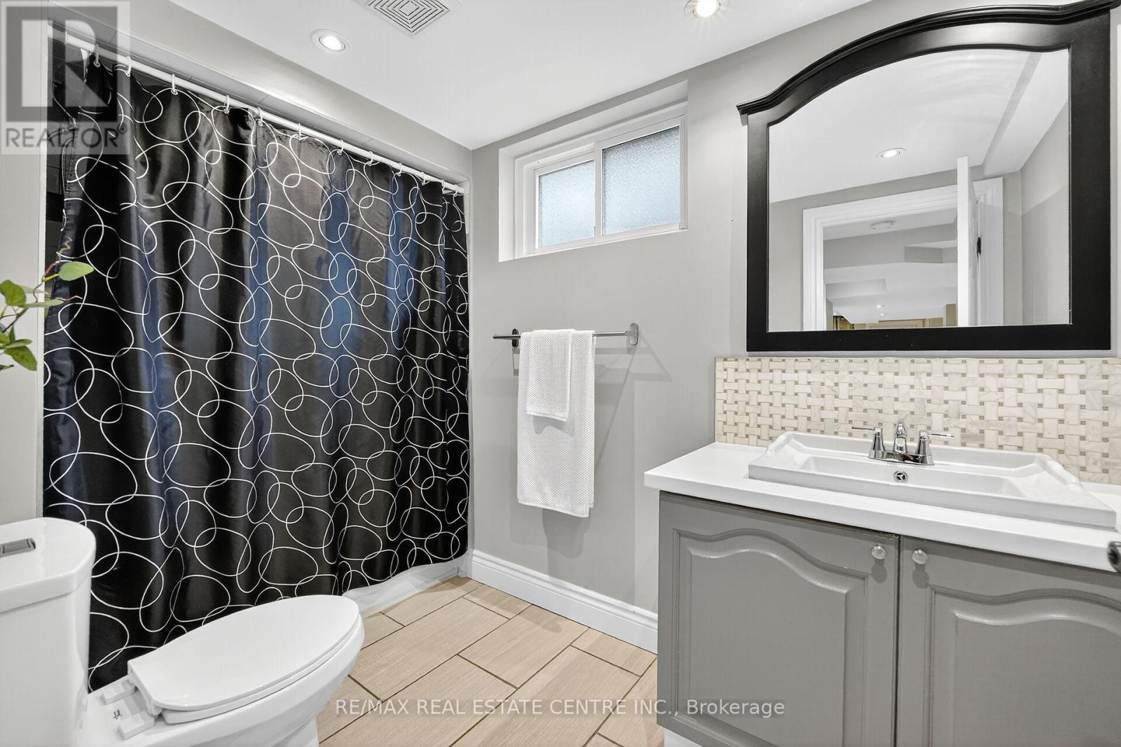 23 Pinewood Avenue, Grimsby, Ontario  L3M 1W2 - Photo 33 - X12515588