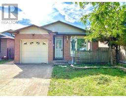 11 DRAKES DRIVE, Hamilton, Ontario