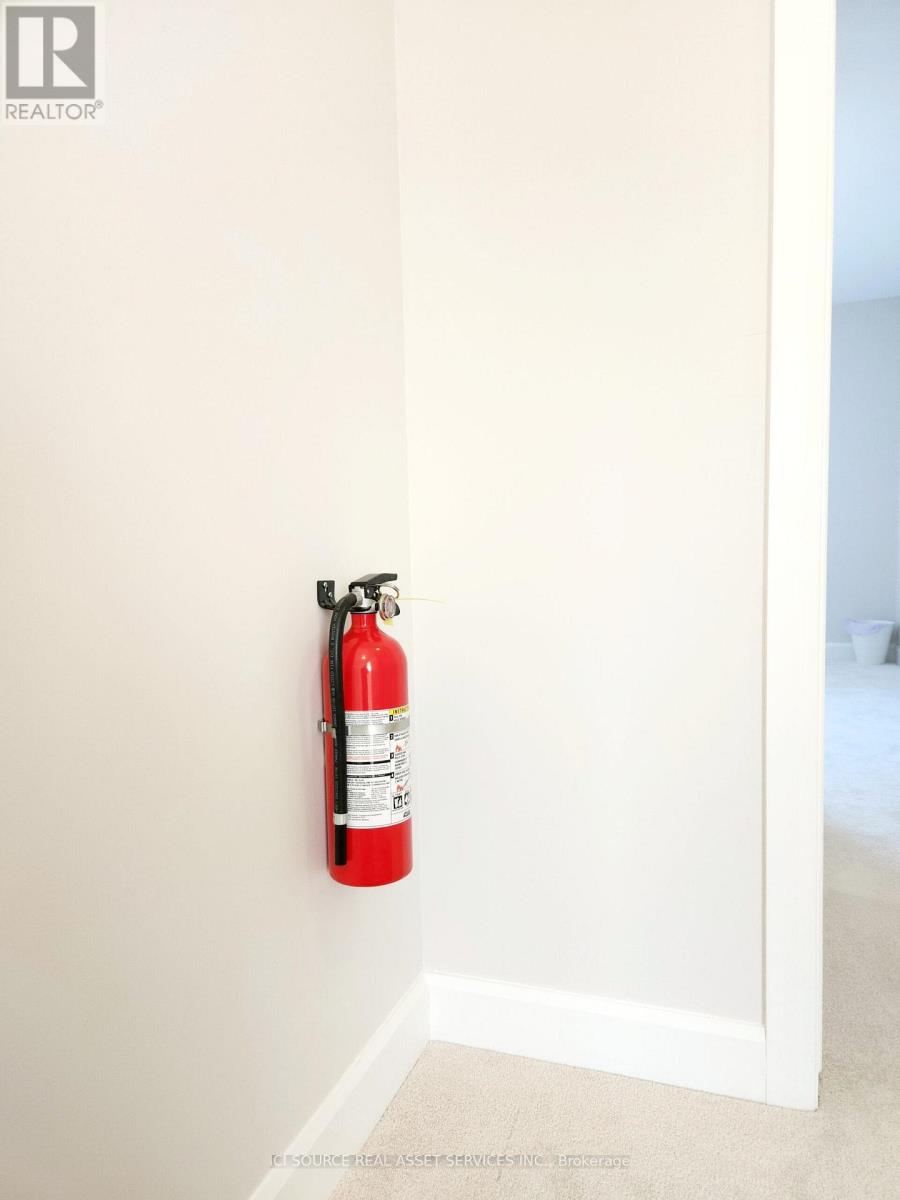 2009 Elevation Road, Ottawa, Ontario  K2J 6C6 - Photo 22 - X12515646