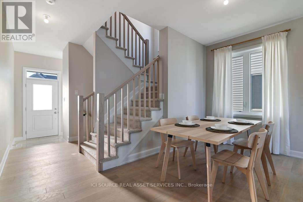 2009 Elevation Road, Ottawa, Ontario  K2J 6C6 - Photo 3 - X12515646