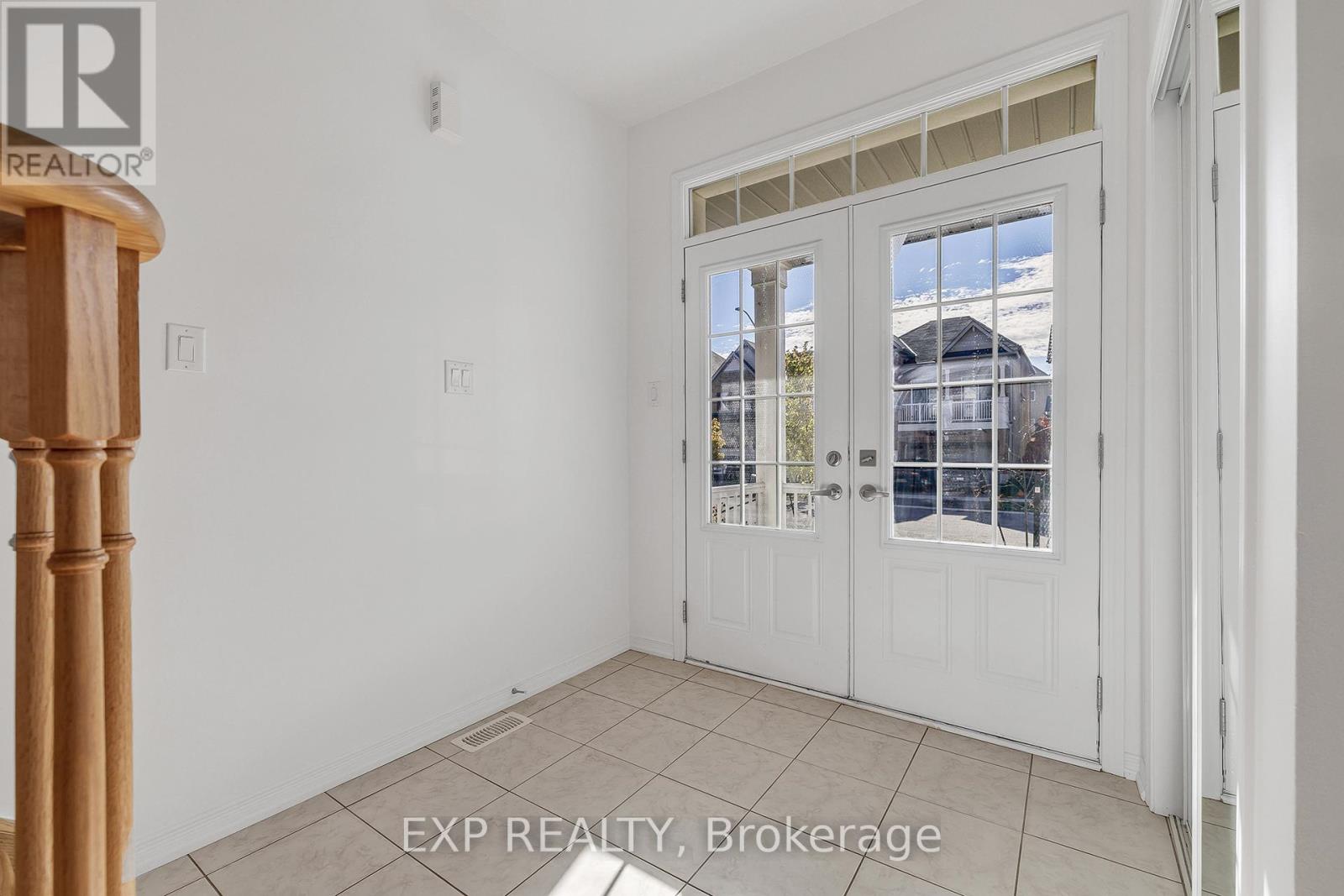 8671 Pawpaw Lane, Niagara Falls, Ontario  L2H 3S5 - Photo 2 - X12515652