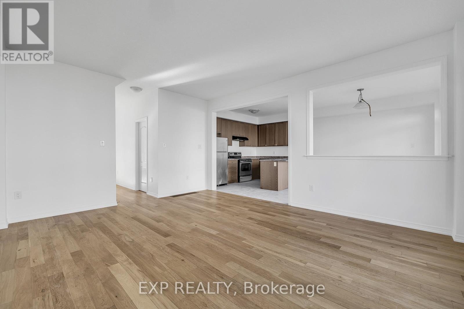 8671 Pawpaw Lane, Niagara Falls, Ontario  L2H 3S5 - Photo 4 - X12515652