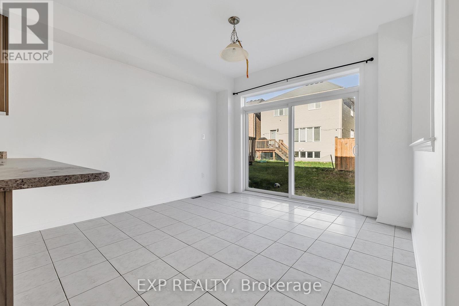 8671 Pawpaw Lane, Niagara Falls, Ontario  L2H 3S5 - Photo 8 - X12515652