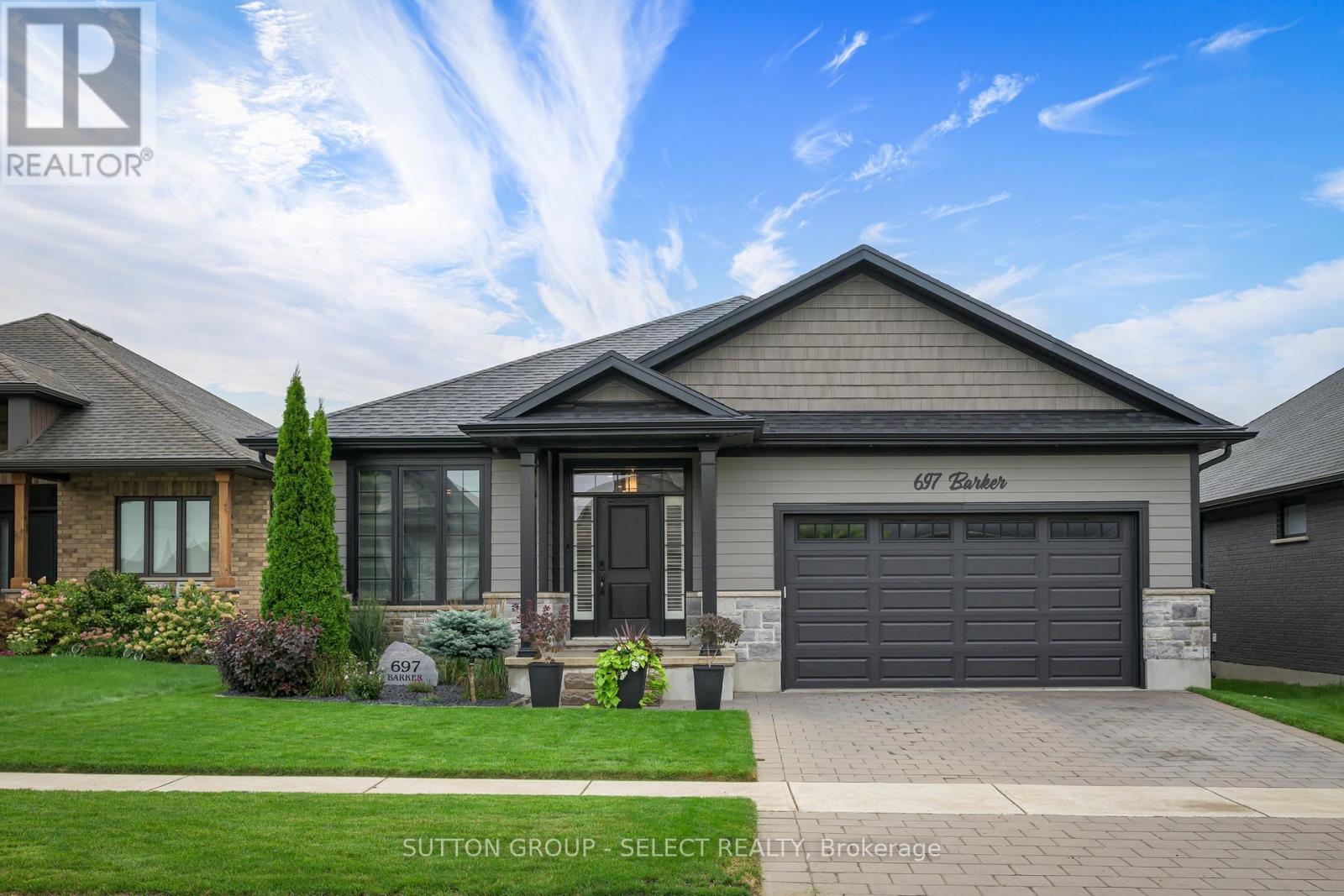 697 BARKER STREET, Strathroy-Caradoc, Ontario