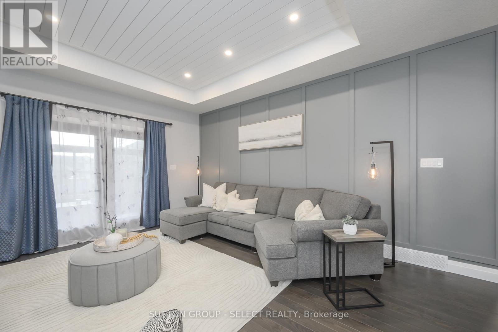 697 Barker Street, Strathroy-Caradoc, Ontario  N0L 1W0 - Photo 5 - X12515678