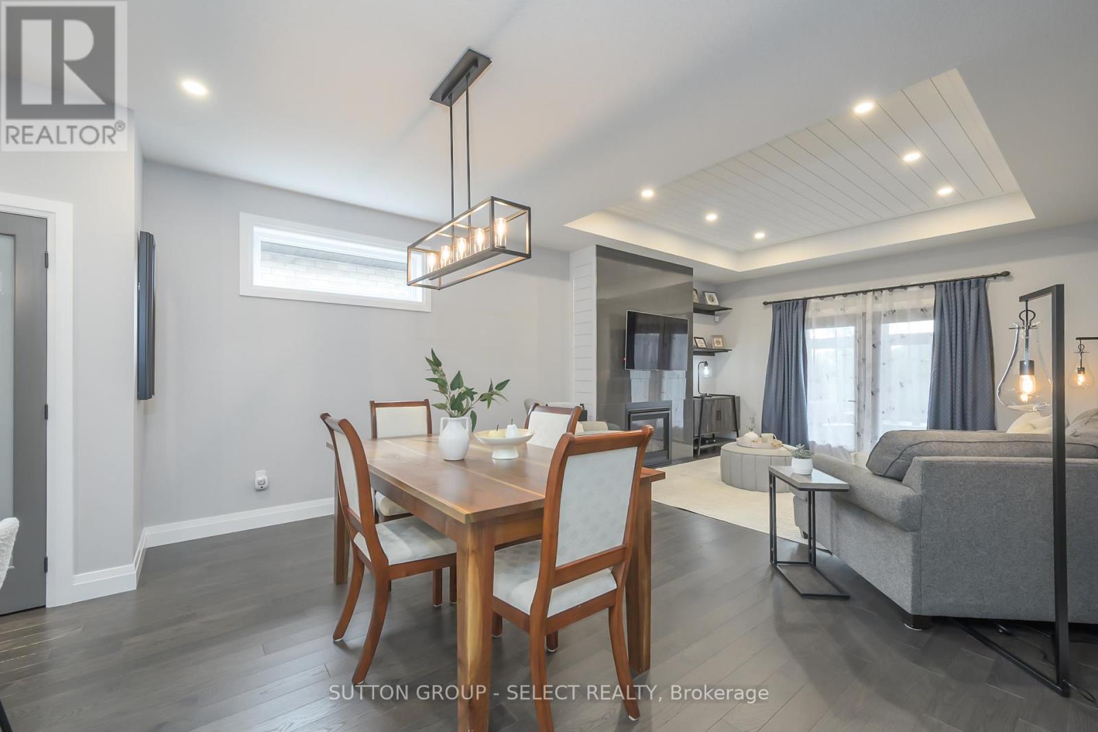 697 Barker Street, Strathroy-Caradoc, Ontario  N0L 1W0 - Photo 7 - X12515678