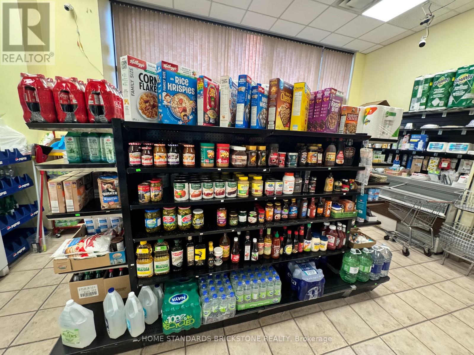 2 - 2045 Lake Shore Boulevard W, Toronto, Ontario  M8V 2Z6 - Photo 5 - W12488974