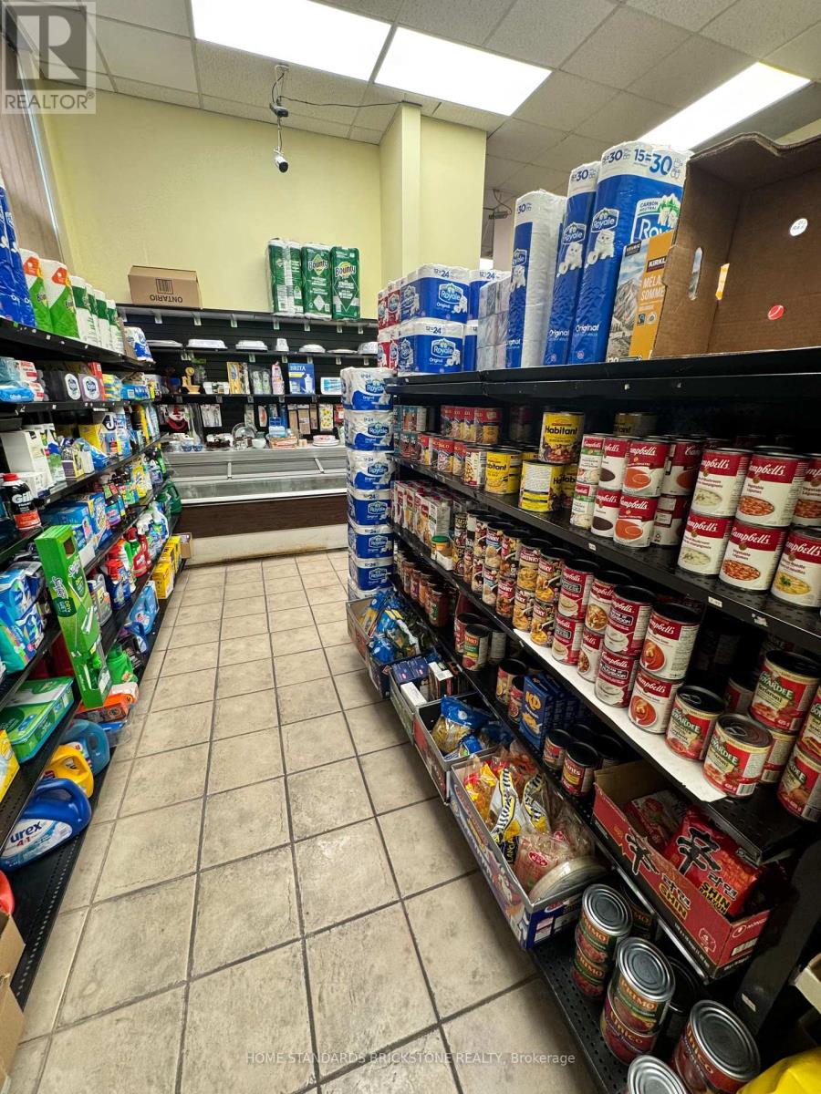 2 - 2045 Lake Shore Boulevard W, Toronto, Ontario  M8V 2Z6 - Photo 6 - W12488974