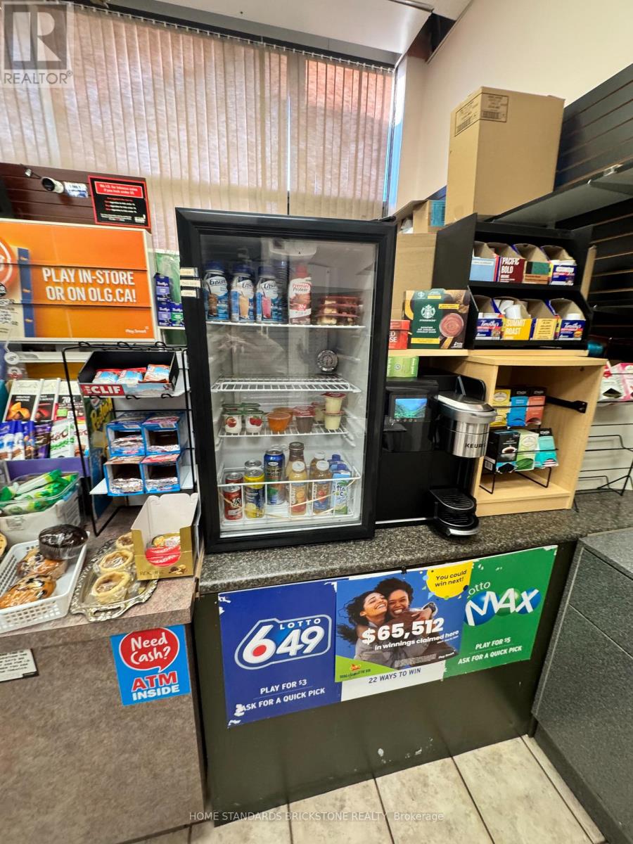 2 - 2045 Lake Shore Boulevard W, Toronto, Ontario  M8V 2Z6 - Photo 13 - W12488974