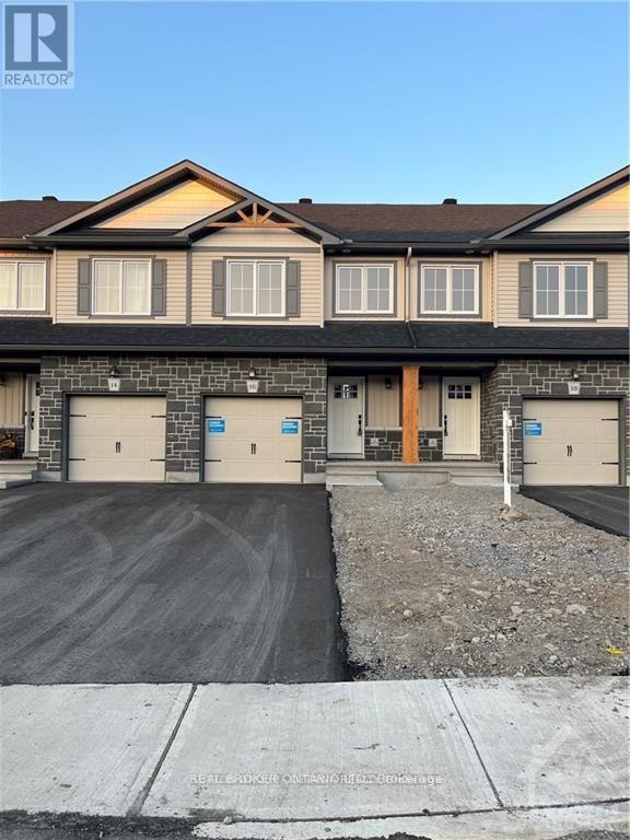 16 MARGARET GRAHAM TERRACE, Smiths Falls, Ontario