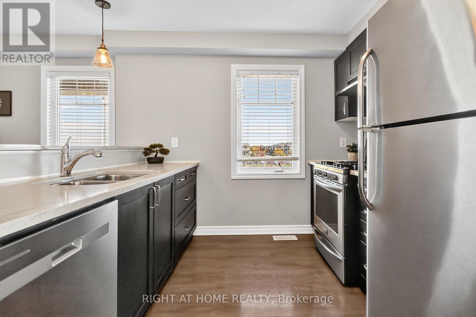 91 Buffalograss Crescent, Ottawa, Ontario  K2J 6H5 - Photo 15 - X12515714