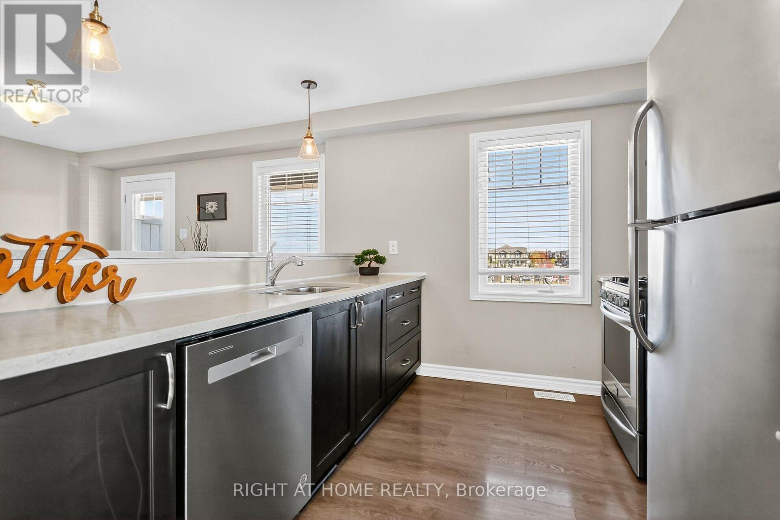 91 Buffalograss Crescent, Ottawa, Ontario  K2J 6H5 - Photo 18 - X12515714