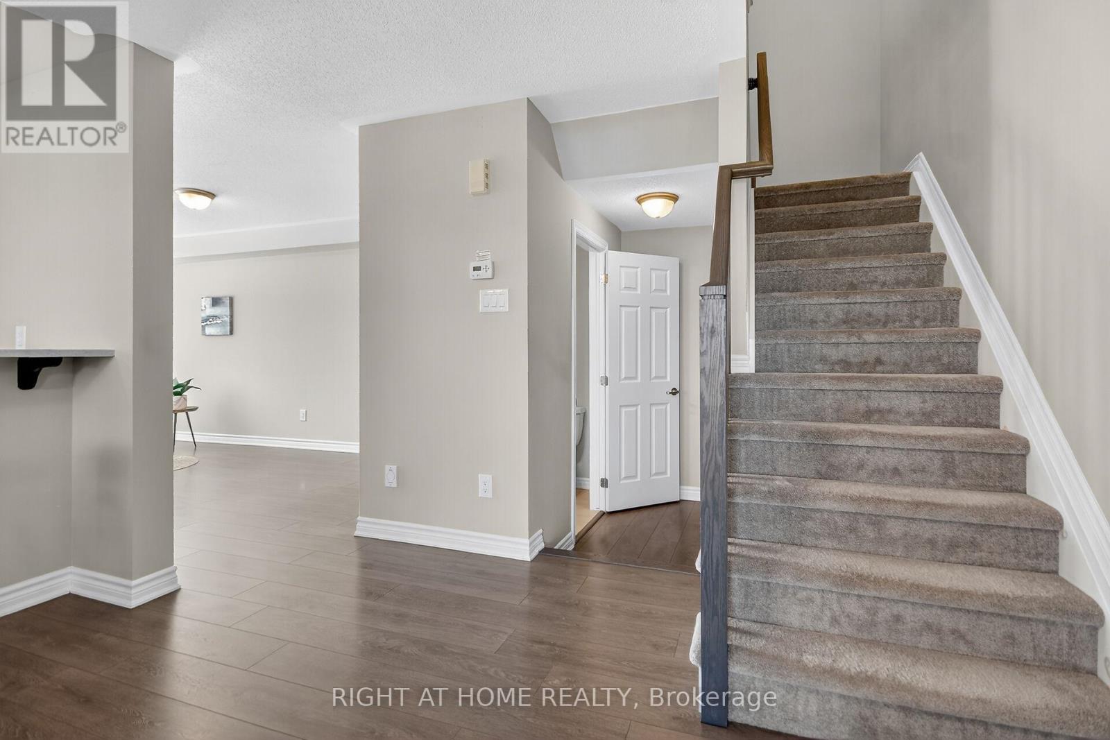 91 Buffalograss Crescent, Ottawa, Ontario  K2J 6H5 - Photo 24 - X12515714