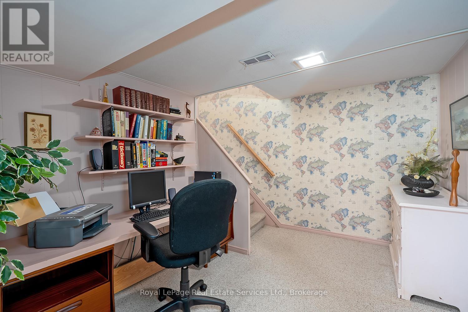 1334 Warwick Avenue, Oakville, Ontario  L6L 2W1 - Photo 27 - W12515674