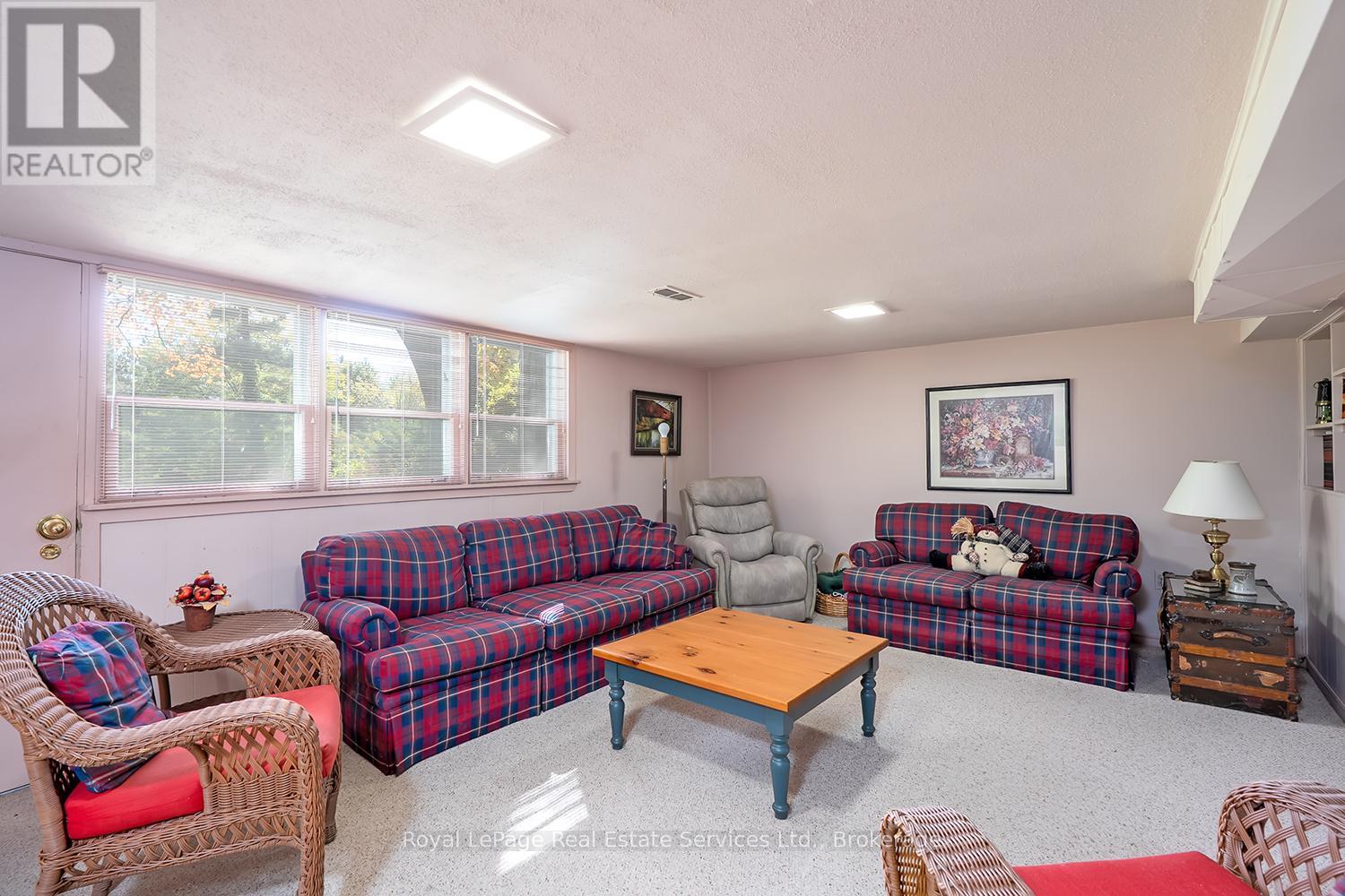 1334 Warwick Avenue, Oakville, Ontario  L6L 2W1 - Photo 28 - W12515674