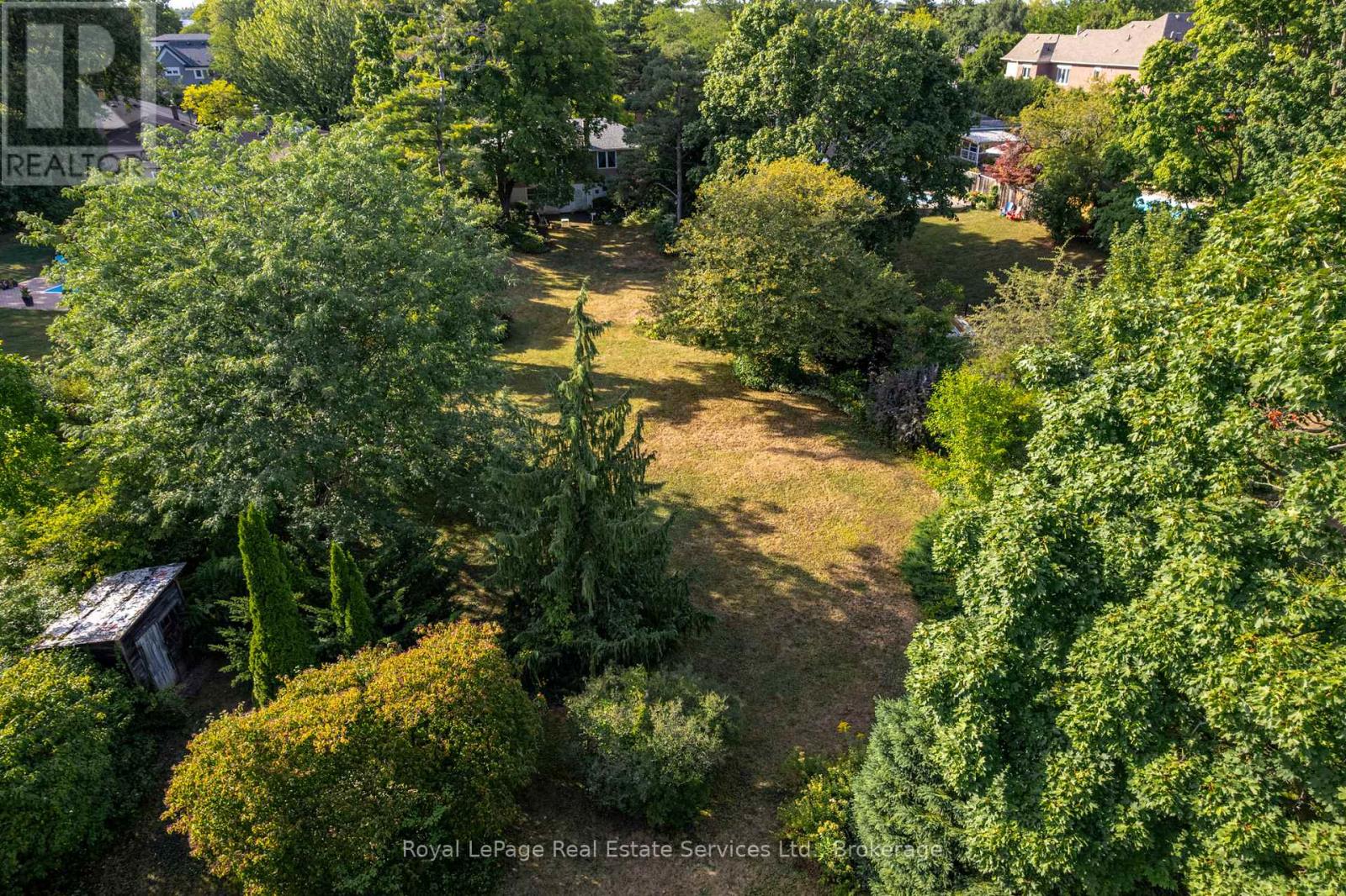 1334 Warwick Avenue, Oakville, Ontario  L6L 2W1 - Photo 7 - W12515674