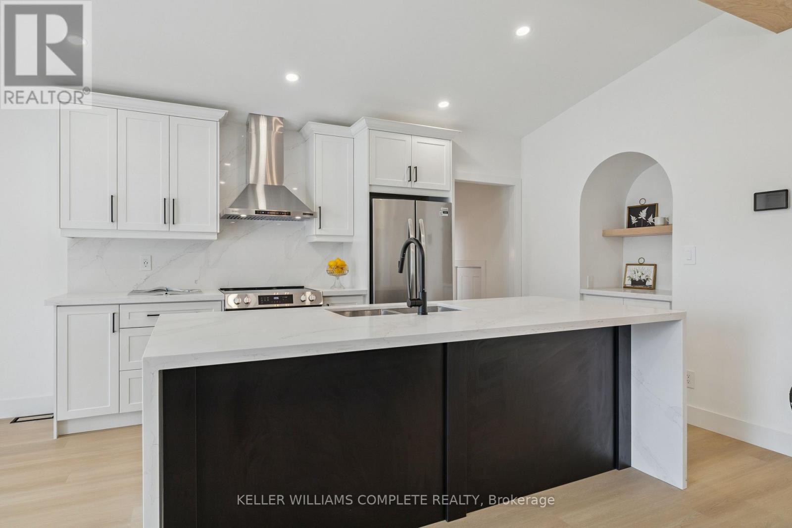 71 Jarrow Road, St. Catharines, Ontario  L2M 1B7 - Photo 11 - X12515698