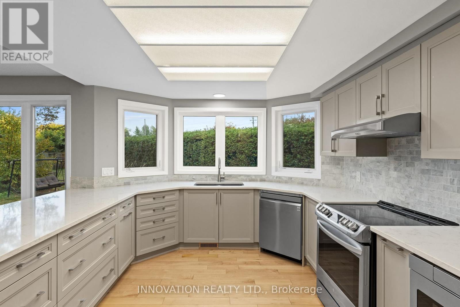 206 Cypress Court, Ottawa, Ontario  K2H 8Z8 - Photo 10 - X12426983