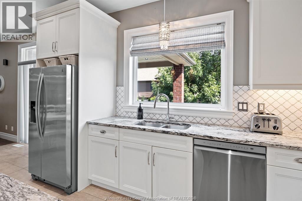 225 Elsworth, Lasalle, Ontario  N9J 0C6 - Photo 13 - 25028131