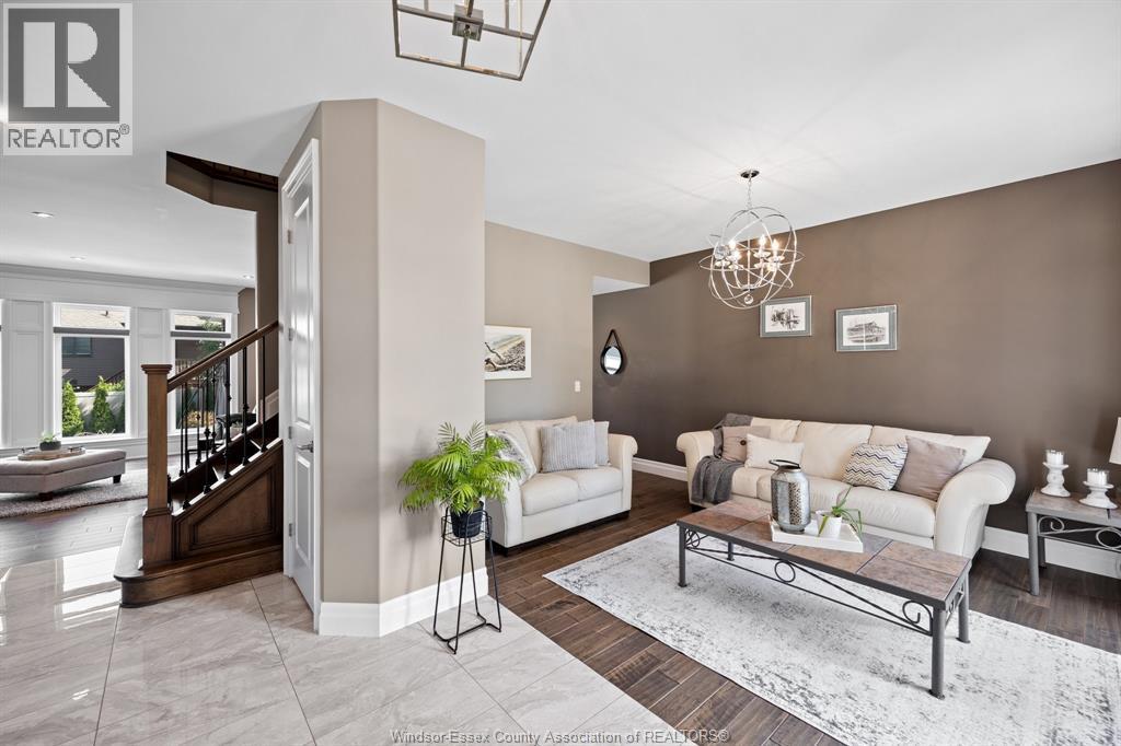 225 Elsworth, Lasalle, Ontario  N9J 0C6 - Photo 3 - 25028131