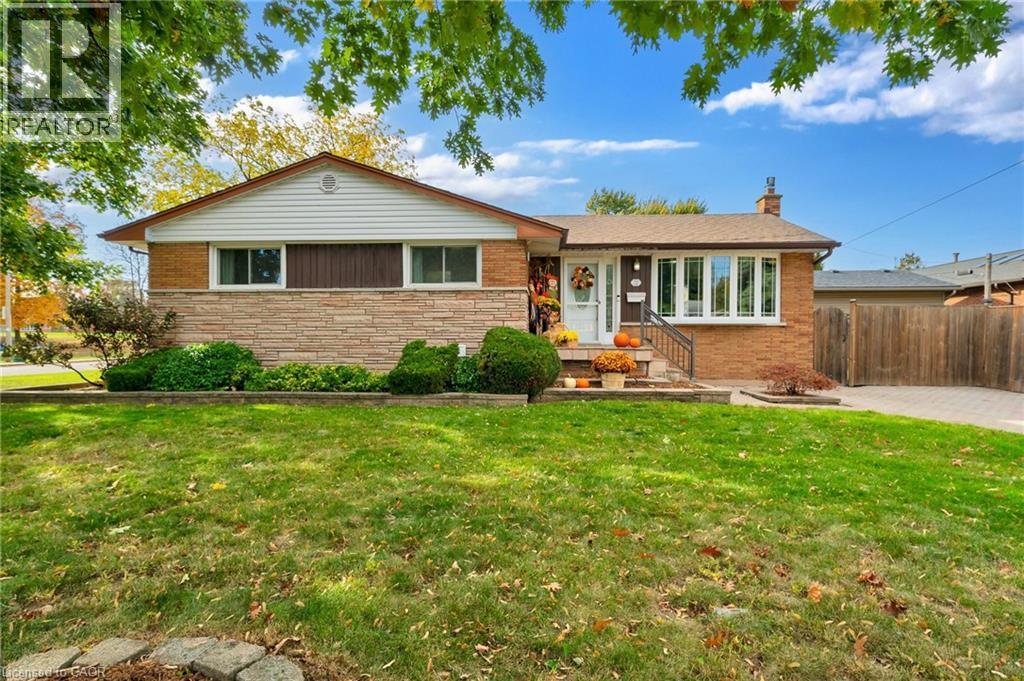 72 WEST 25TH Street, Hamilton, Ontario