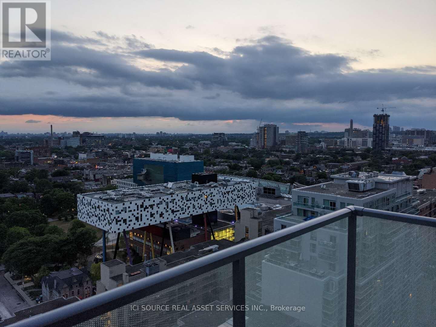 2204 - 210 Simcoe Street, Toronto, Ontario  M5T 0A9 - Photo 14 - C12515676