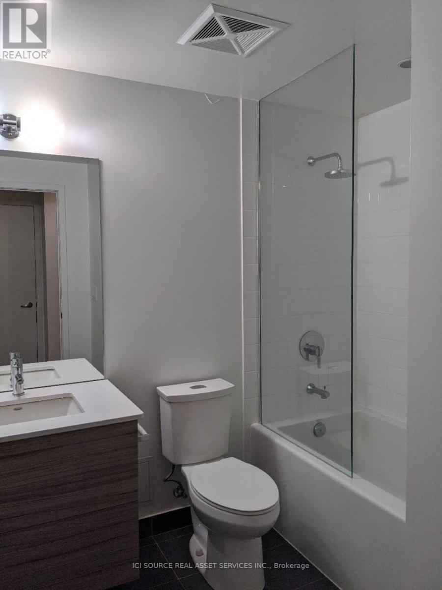 2204 - 210 Simcoe Street, Toronto, Ontario  M5T 0A9 - Photo 16 - C12515676