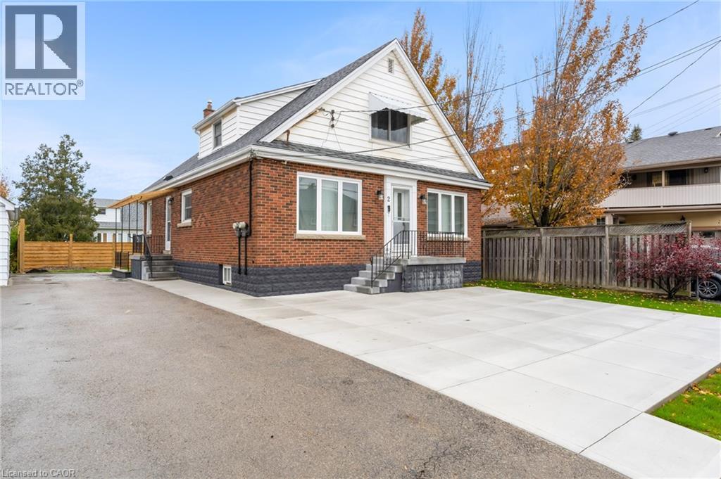 2 WARDROPE Avenue Unit# 1, Stoney Creek, Ontario