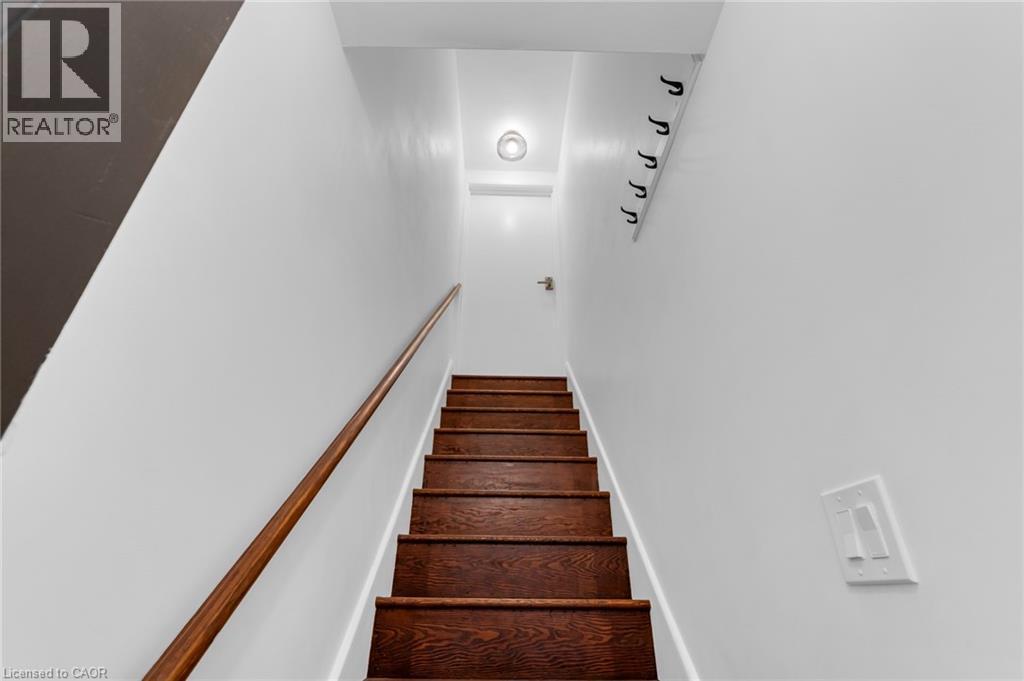 2 Wardrope Avenue Unit# 1, Stoney Creek, Ontario  L8G 1R8 - Photo 3 - 40784781