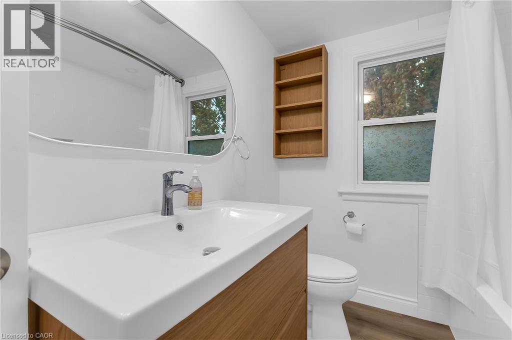 2 Wardrope Avenue Unit# 1, Stoney Creek, Ontario  L8G 1R8 - Photo 7 - 40784781