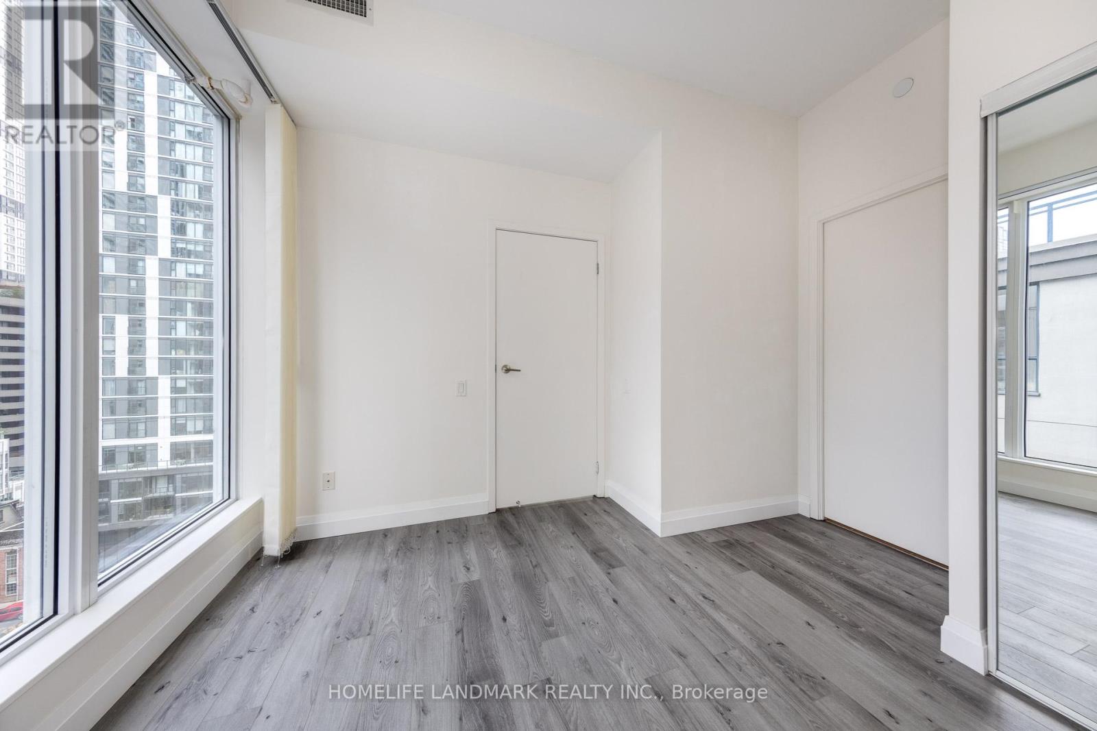 910 - 68 Shuter Street, Toronto, Ontario  M5B 0B4 - Photo 15 - C12515726