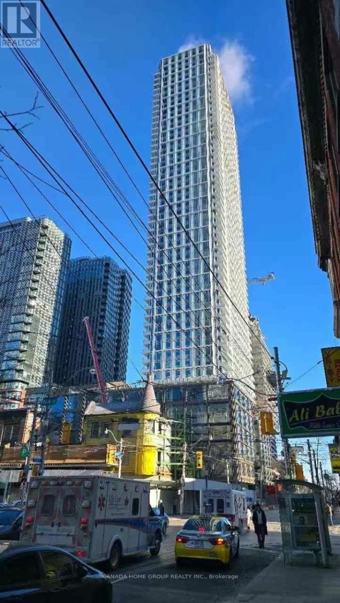 2016 - 88 QUEEN STREET E, Toronto, Ontario