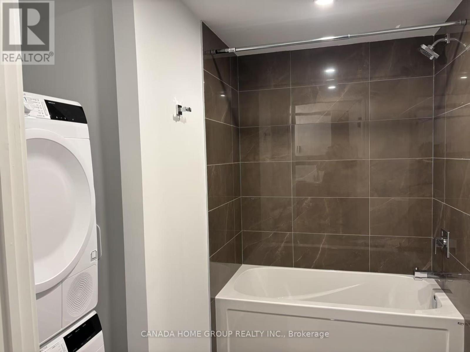 2016 - 88 Queen Street E, Toronto, Ontario  M5C 1S1 - Photo 12 - C12515728