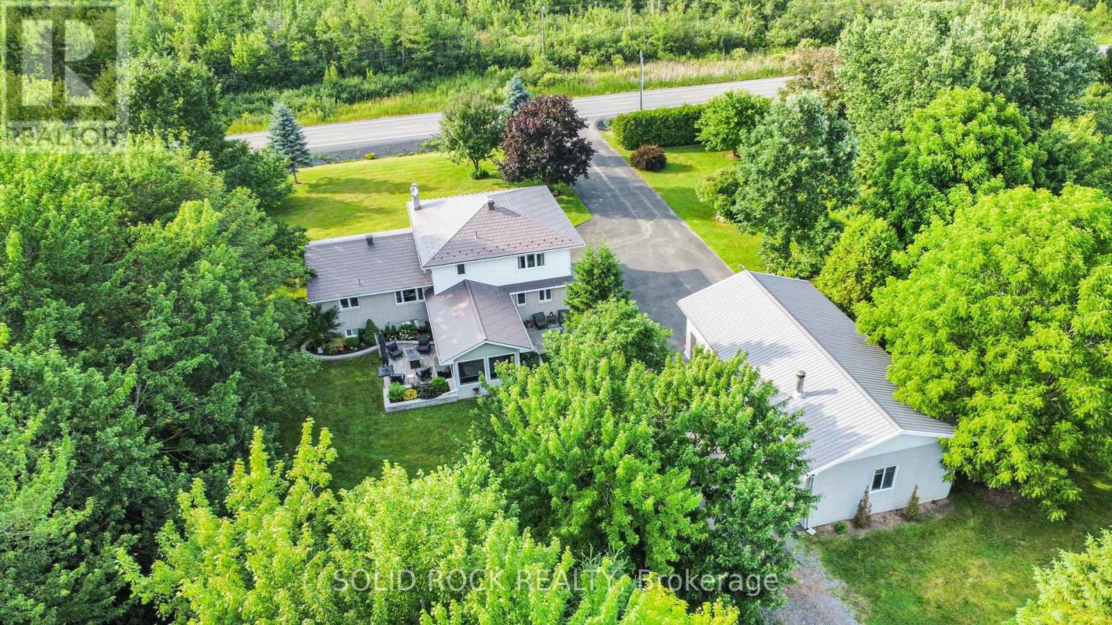 2278 Russland Road E, Russell, Ontario  K0A 3H0 - Photo 11 - X12440984