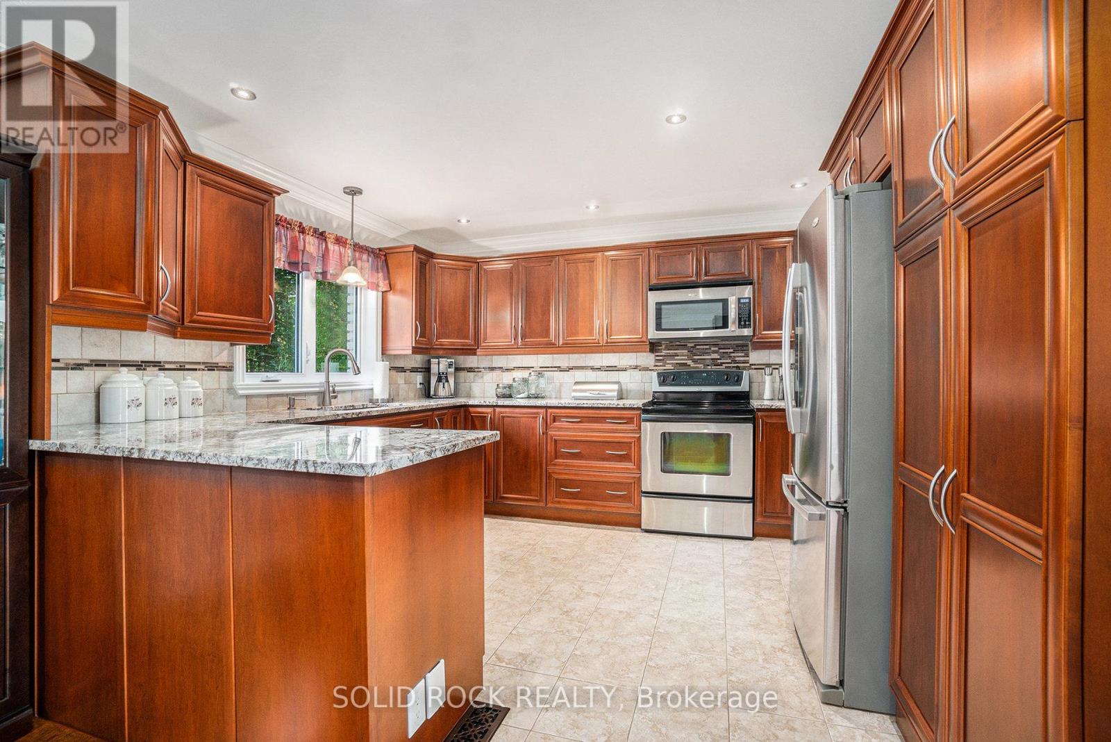 2278 Russland Road E, Russell, Ontario  K0A 3H0 - Photo 6 - X12440984